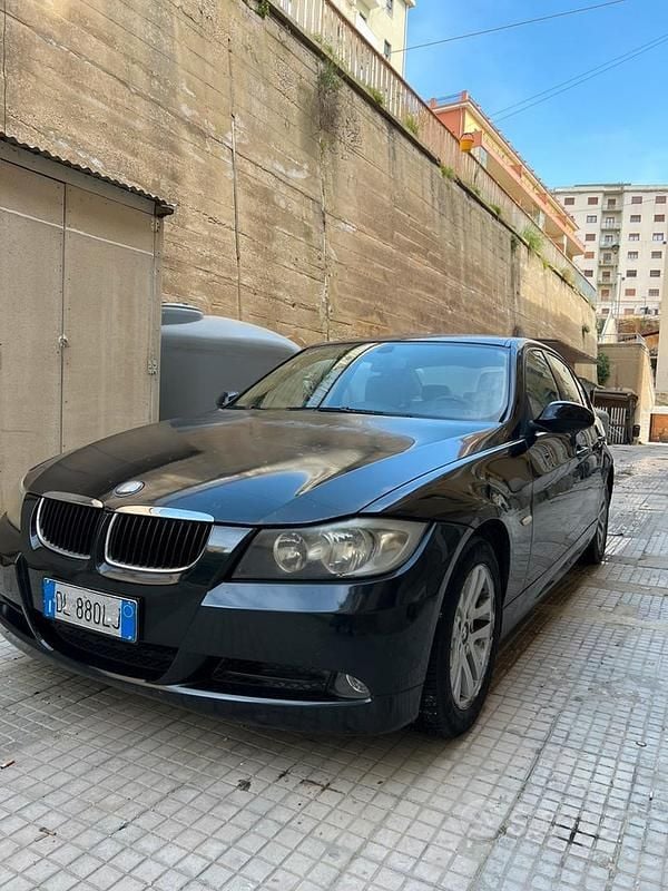 Usata BMW 320 2007 Nero Utilitaria