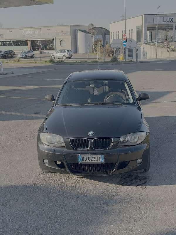 Usata BMW 118 143 CV (105 kW) 2007 Utilitaria