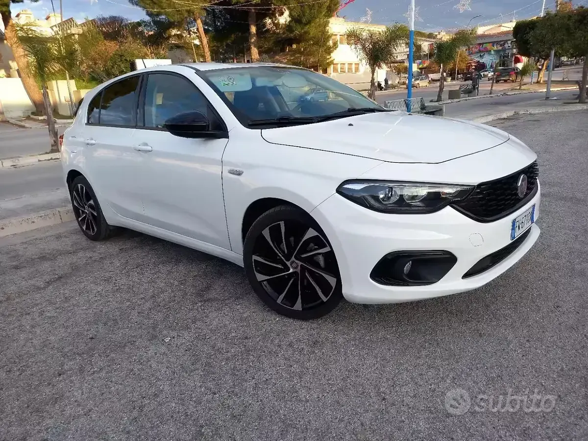 Usata Fiat Tipo S 120 CV (88 kW) 2019 Bianco Berlina