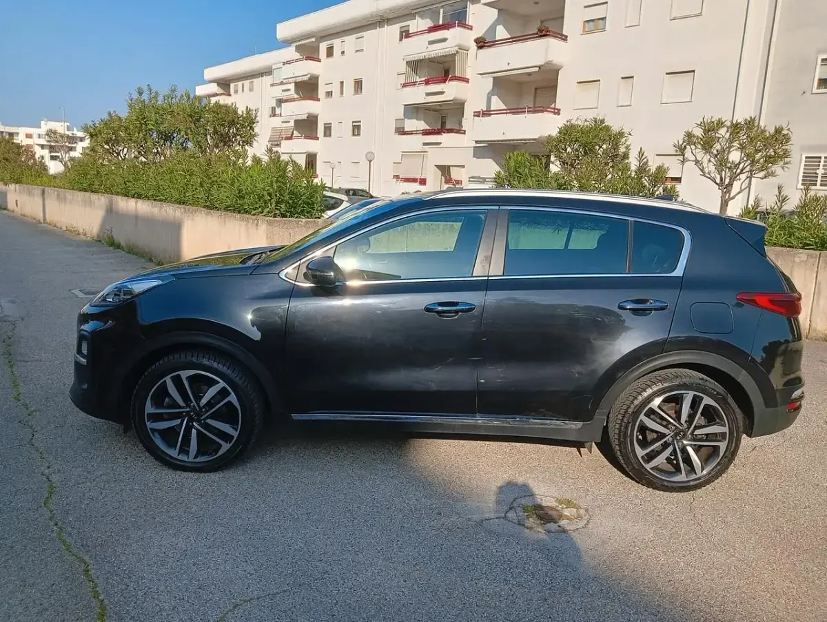 Usata Kia Sportage 136 CV (100 kW) 2021 Nero SUV