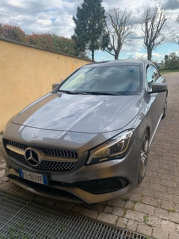 Usata Mercedes CLA200 Premium 2017 Grigio Berlina