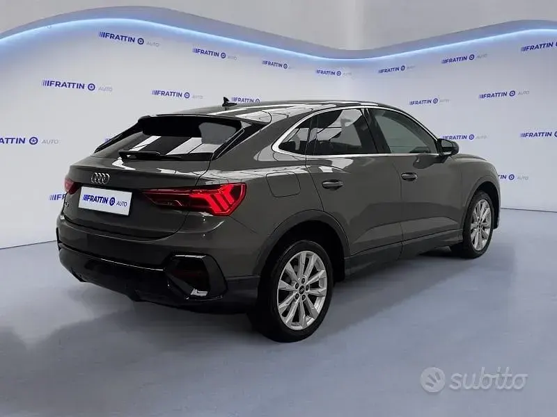 Usata Audi Q3 Business Plus 150 CV (110 kW) 2020 Grigio SUV