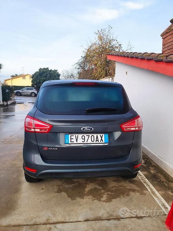 Usata Ford B-MAX Titanium 105 CV (77 kW) 2014 Blu Monovolume