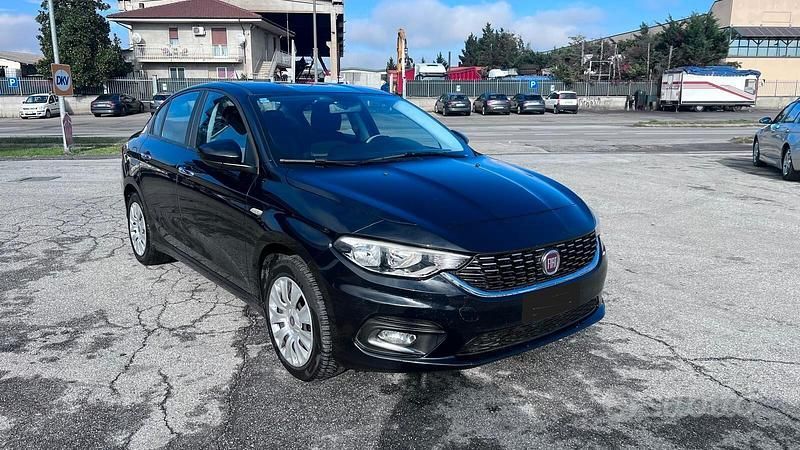 Usata Fiat Tipo 95 CV (69 kW) 2017 Nero Berlina