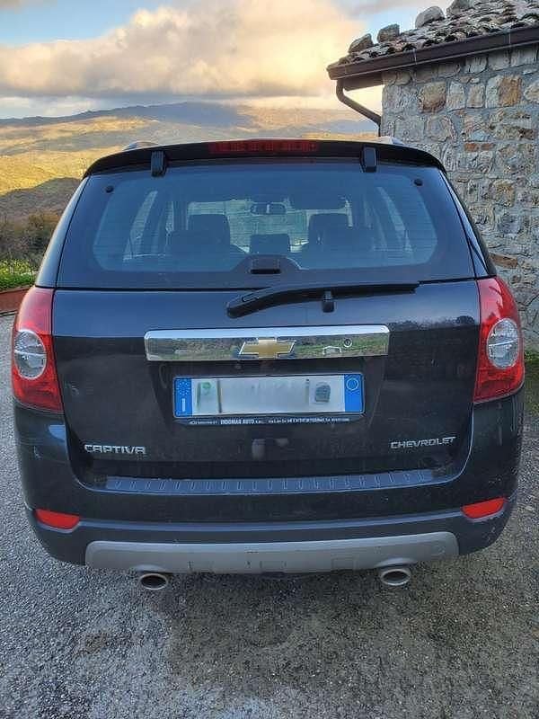 Usata Chevrolet Captiva LT 136 CV (100 kW) 2009 Nero SUV