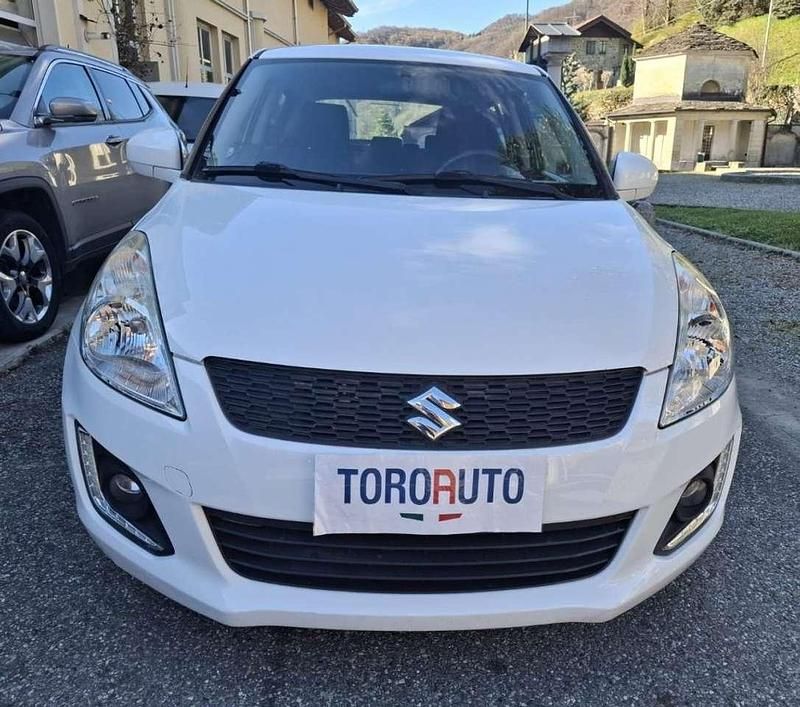 Usata Suzuki Swift 75 CV (55 kW) 2015 Bianco Utilitaria