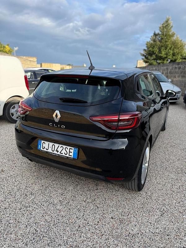 Usata Renault Clio V Evolution 101 CV (74 kW) 2022 Nero Berlina
