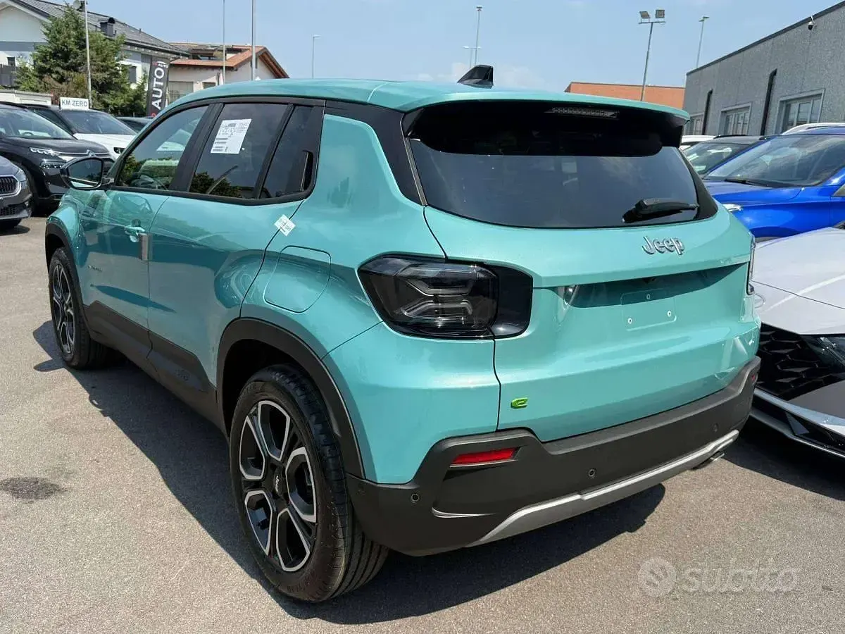 Usata Jeep Avenger Summit 101 CV (74 kW) 2024 Acqua lake SUV