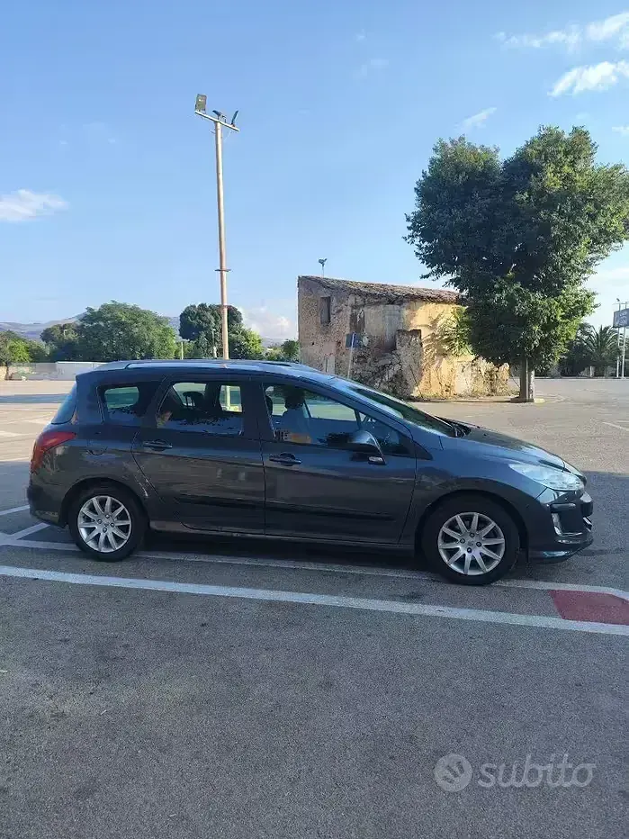 Usata Peugeot 308 SW 90 CV (66 kW) 2010 Grigio Station wagon