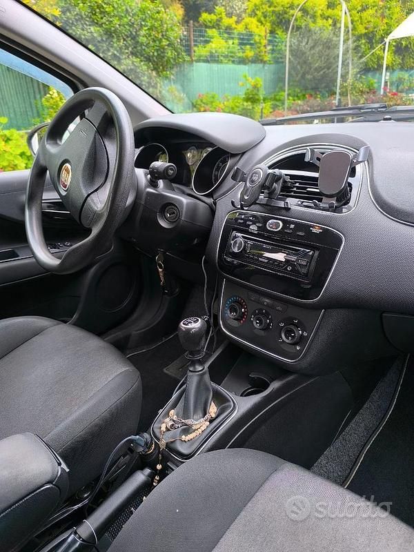 Usata Fiat Punto 69 CV (50 kW) 2016 Utilitaria