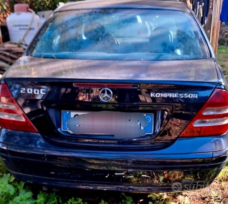 Usata Mercedes C200 2000 Blu Berlina