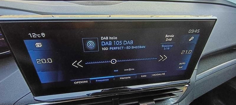 Usata Peugeot 3008 Allure 131 CV (96 kW) 2022 Grigio SUV