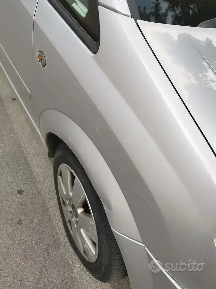 Usata Opel Meriva 101 CV (74 kW) 2005 Grigio Monovolume
