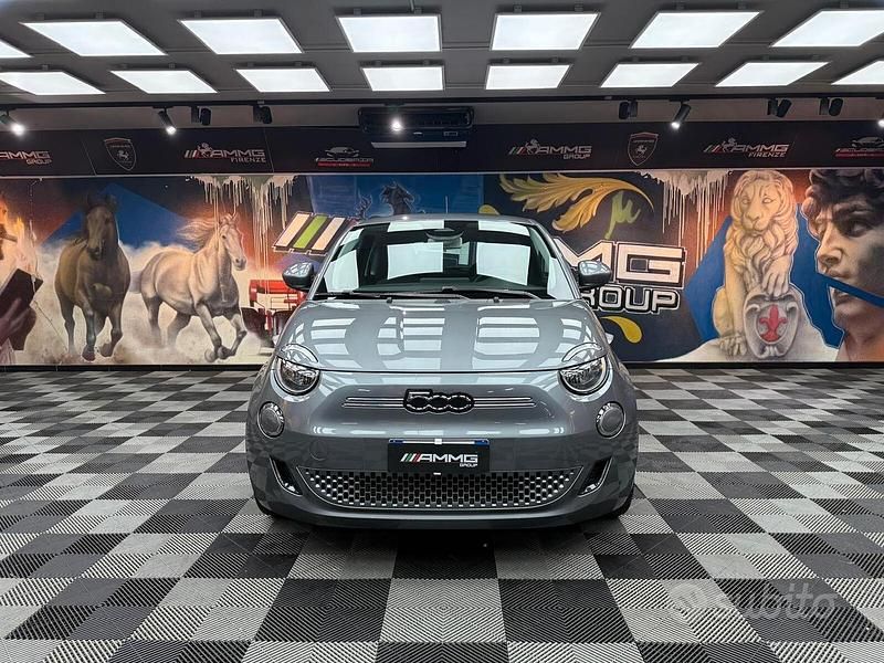 Usata Fiat 500e La Prima 86 kW (118 CV) 2021 Grigio Berlina