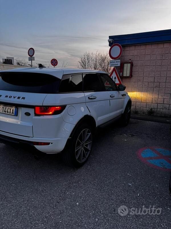 Usata Land Rover Range Rover evoque 180 CV (132 kW) 2017 Bianco SUV