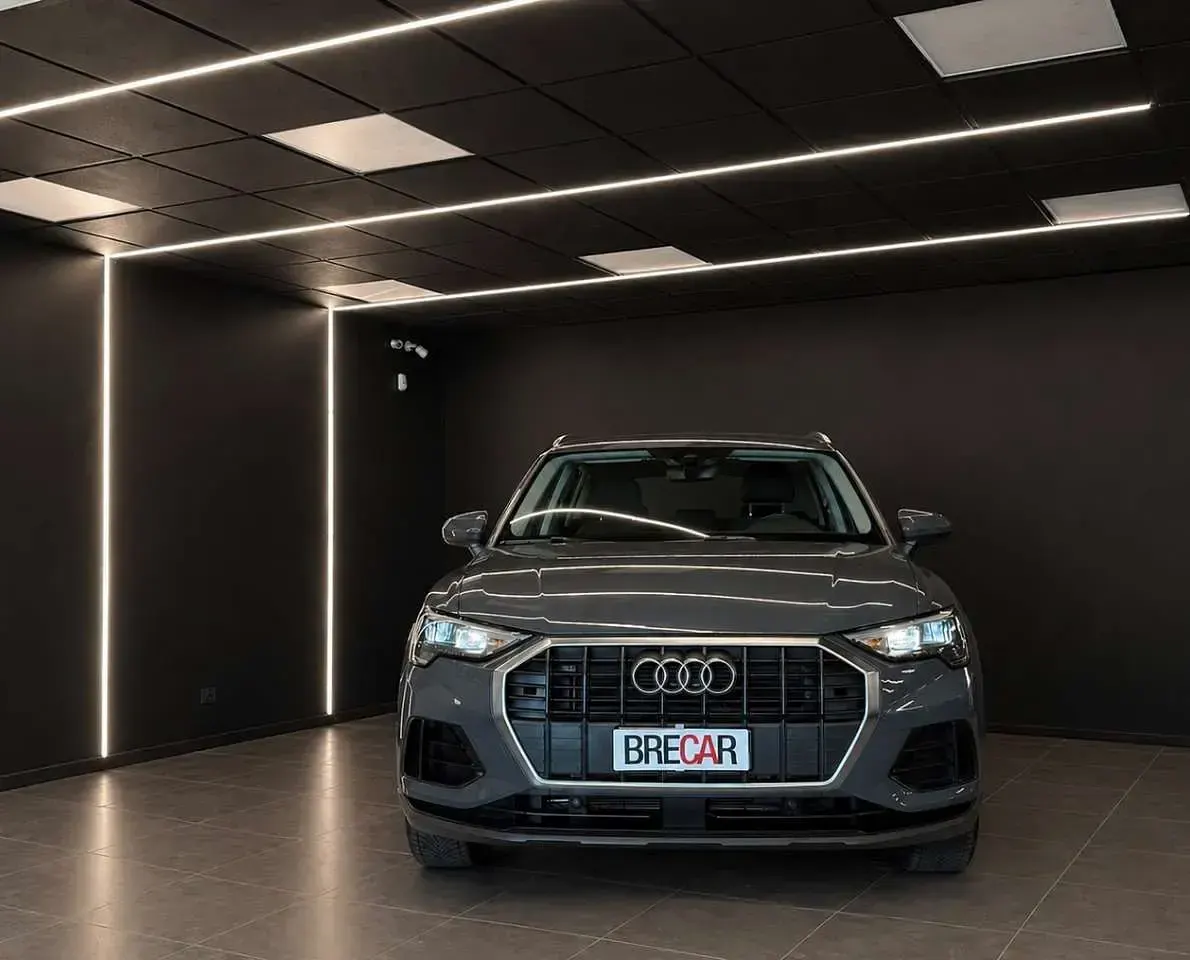 Usata Audi Q3 Ambiente 150 CV (110 kW) 2022 Grigio SUV
