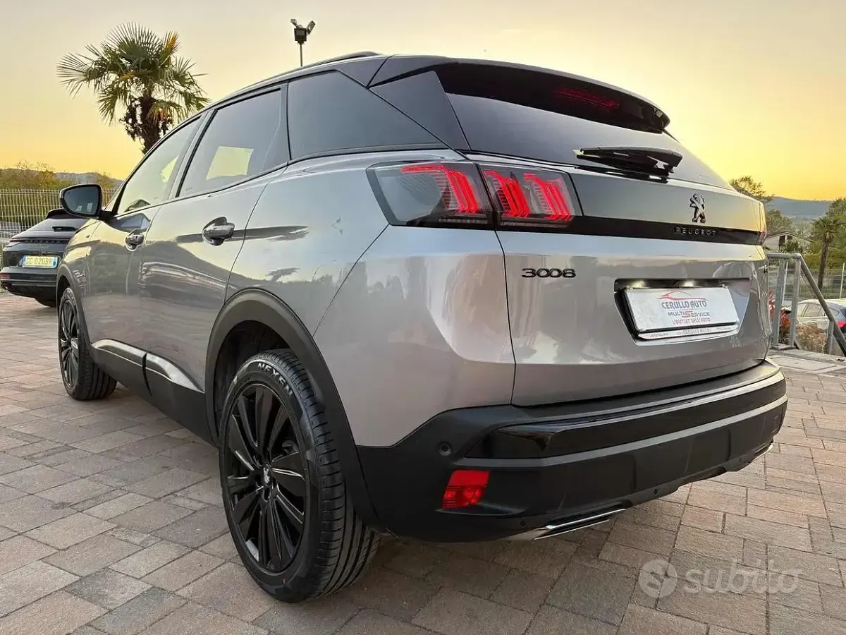 Usata Peugeot 3008 GT 131 CV (96 kW) 2022 Grigio SUV