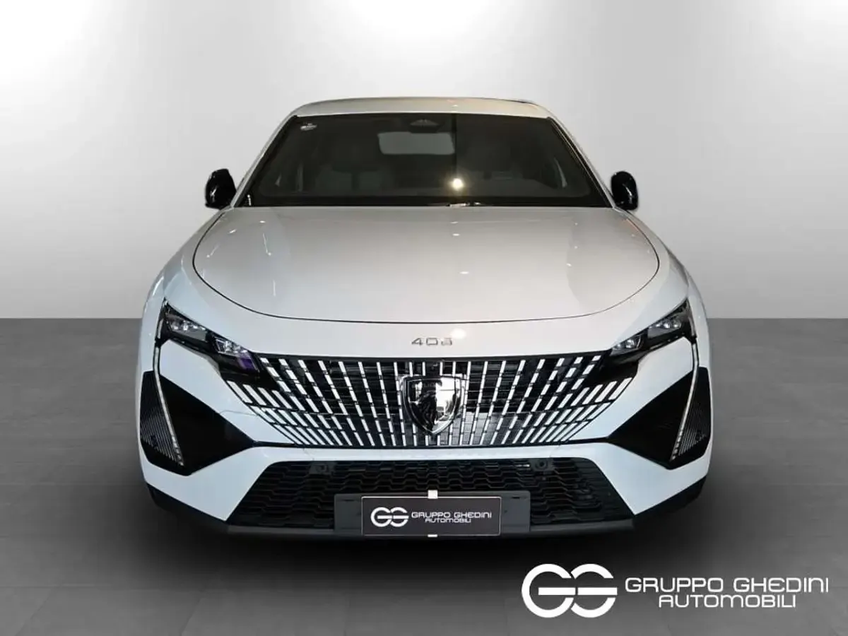 Nuova Peugeot 408 GT 136 CV (100 kW) 2026 Bianco okenite SUV