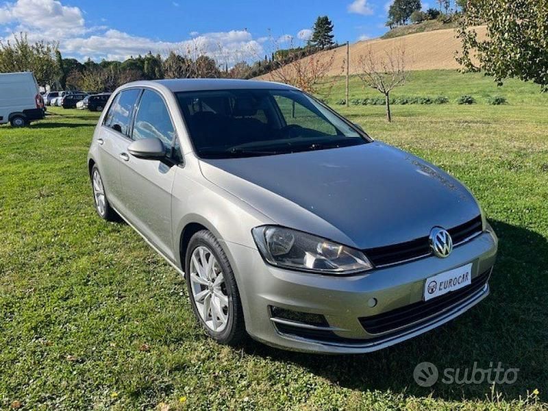 Grigio Usata 2014 VW Golf VII Highline Tre volumi | 10.900 € (Cara) - Immagine 1/4