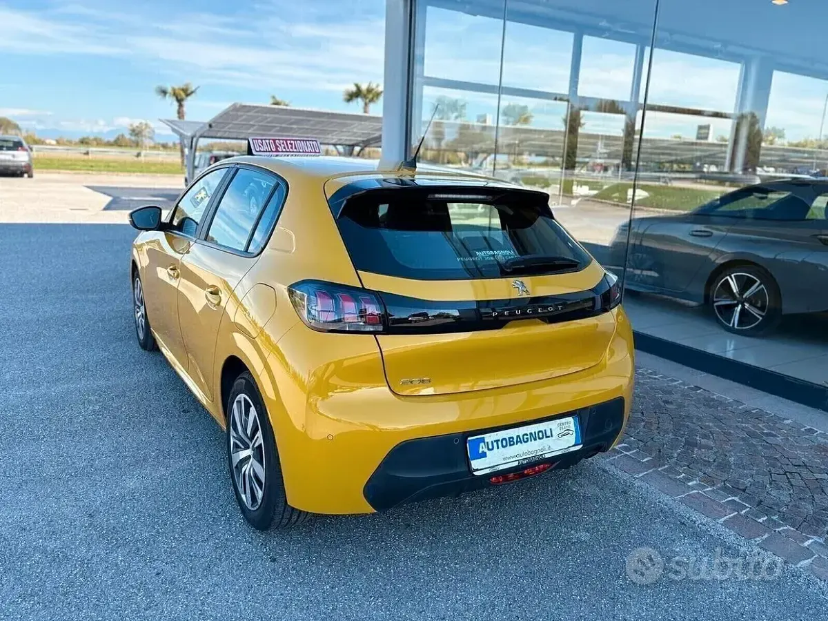 Usata Peugeot 208 Active 75 CV (55 kW) 2020 Giallo Utilitaria