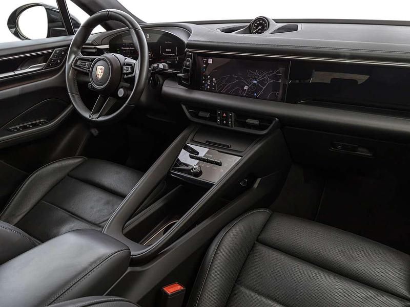 Usata Porsche Macan 300 kW (408 CV) 2025 Nero SUV