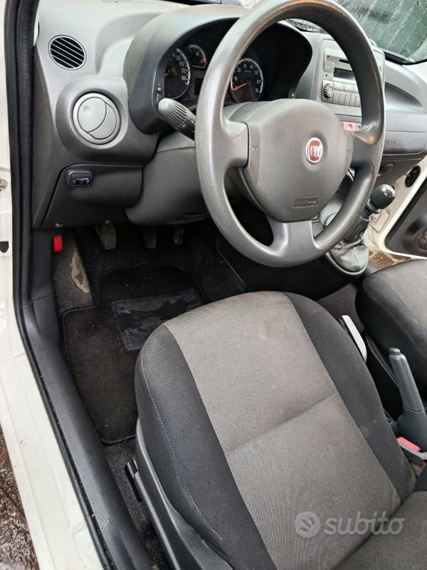 Usata Fiat Panda 60 CV (44 kW) 2012 Bianco Utilitaria