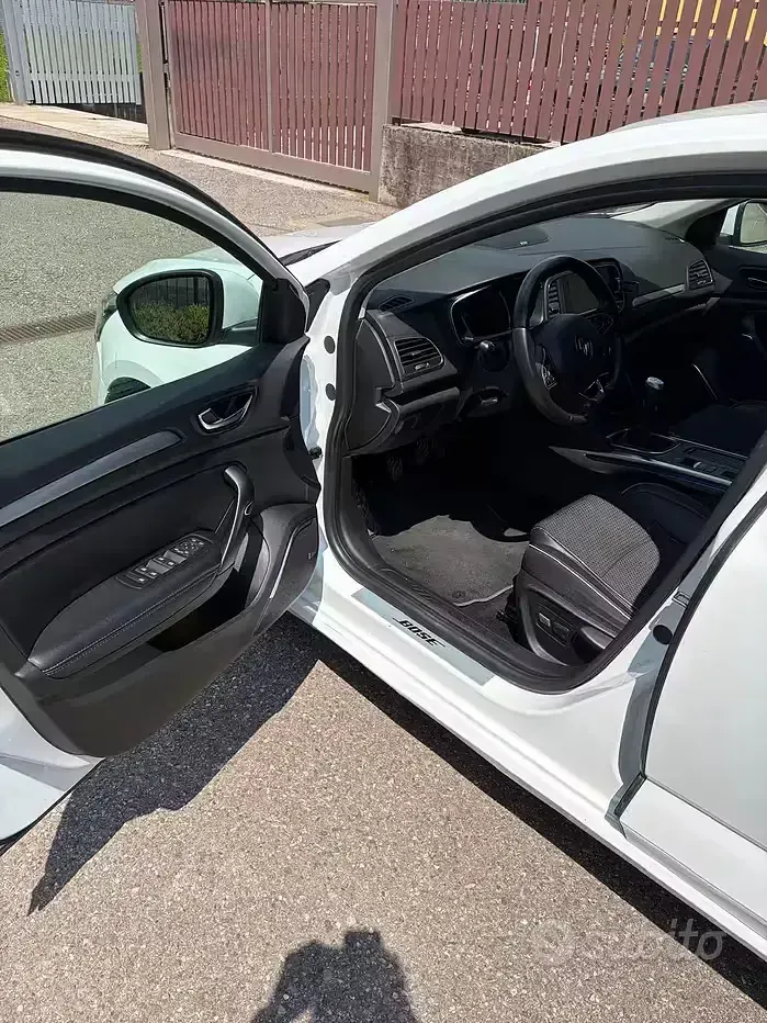 Usata Renault Mégane III Bose Edition 131 CV (96 kW) 2016 Bianco Berlina