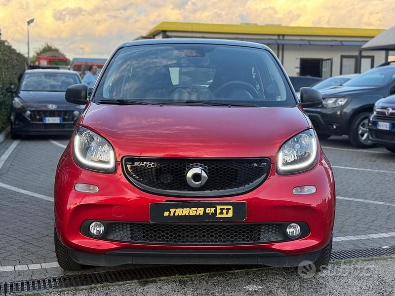 Usata Smart ForFour Passion 70 CV (51 kW) 2017 Rosso Utilitaria