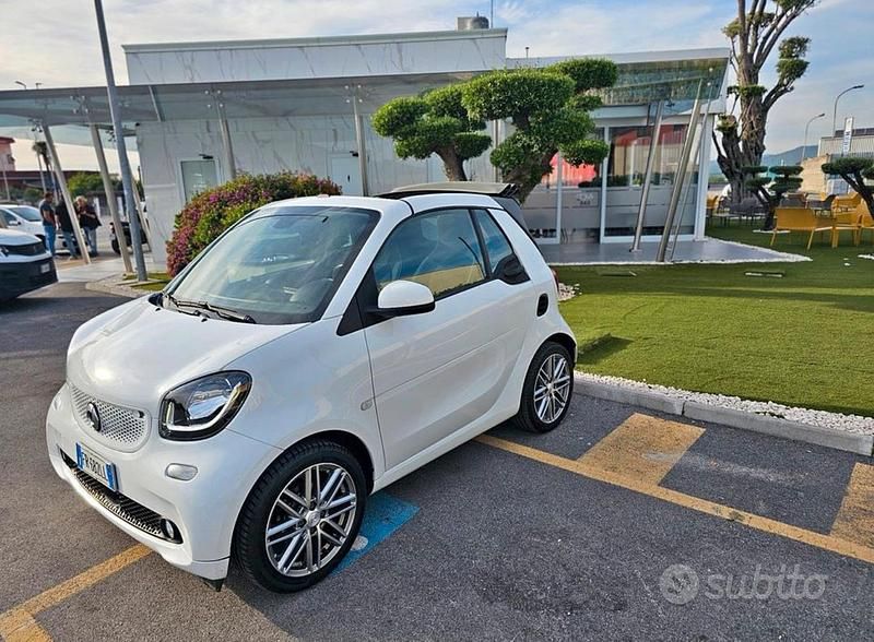 Usata Smart ForTwo Cabrio Prime 90 CV (66 kW) 2018 Bianco Cabrio