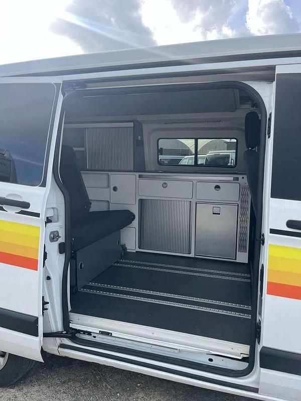 Usata Ford Sierra 131 CV (96 kW) 2022 Bianco Furgone