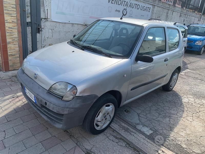 Usata Fiat 600 54 CV (39 kW) 2005 Grigio Berlina