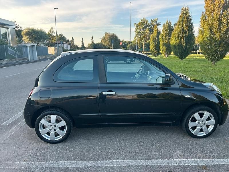 Usata Nissan Micra 80 CV (58 kW) 2010 Nero Utilitaria