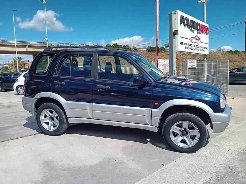 Usata Suzuki Grand Vitara 108 CV (79 kW) 2004 Blu Station wagon