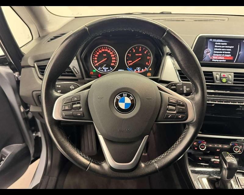 Usata BMW 218 Active Tourer Comfort Edition 150 CV (110 kW) 2017 Argento Monovolume