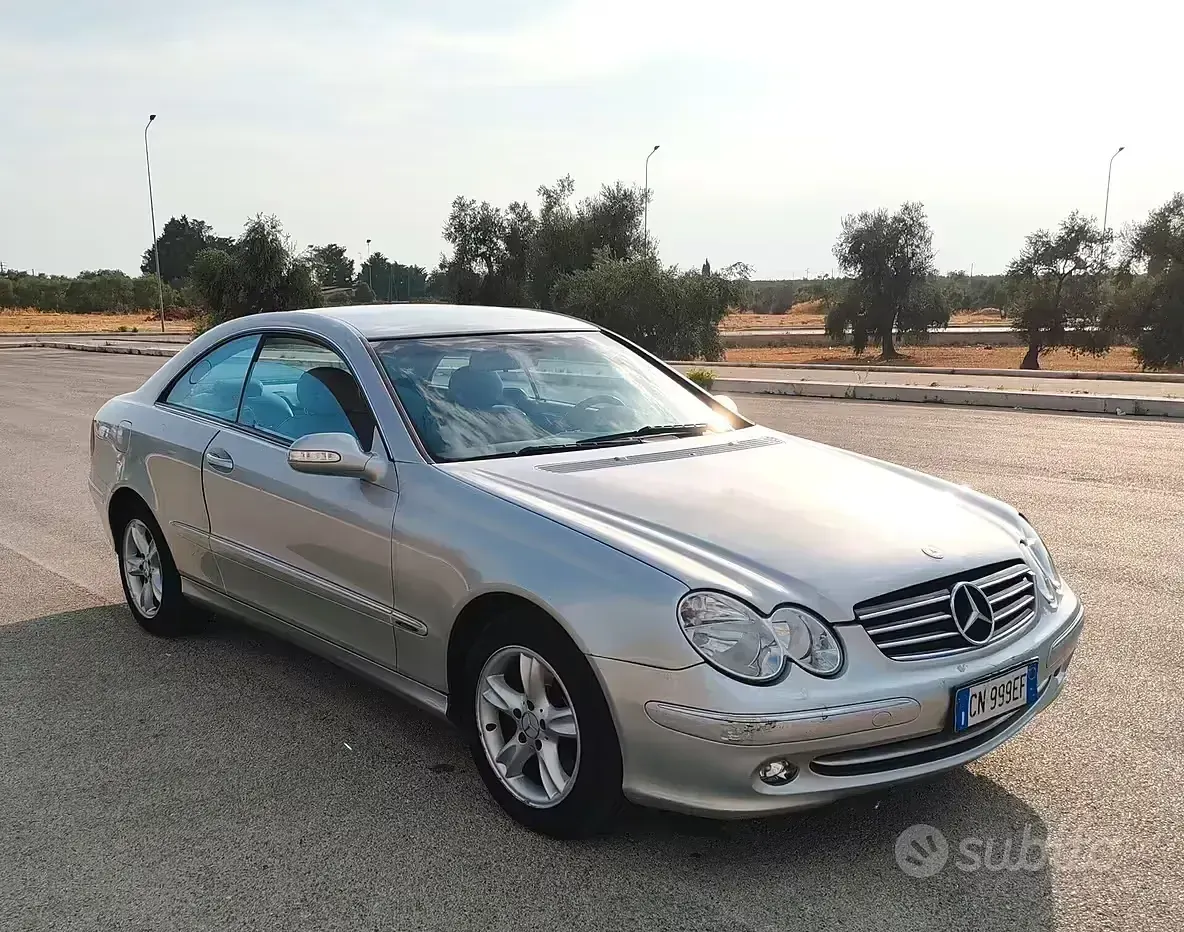 Usata Mercedes CLK270 Avantgarde 170 CV (125 kW) 2004 Grigio Coupé
