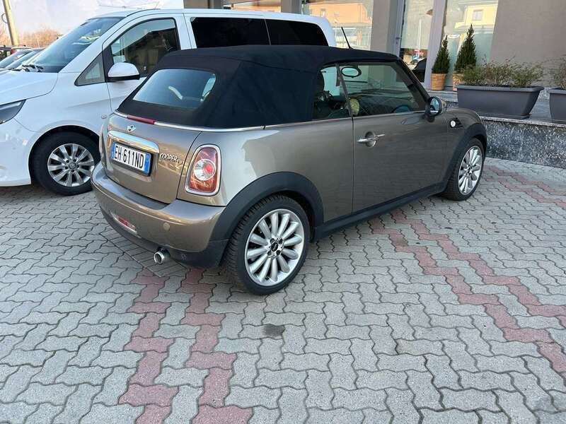 Usata Mini Cooper D Cabriolet 111 CV (81 kW) 2011 Other Cabrio