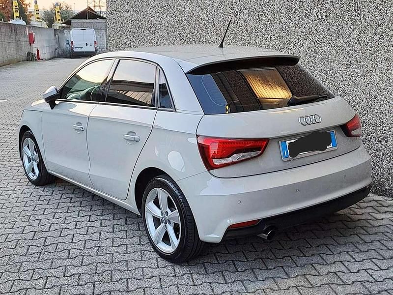 Usata Audi A1 Sportback Sport 95 CV (69 kW) 2018 Beige Utilitaria