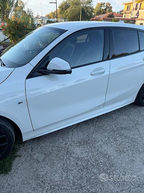 Usata BMW 118 M Sport 150 CV (110 kW) 2021 Bianco Utilitaria