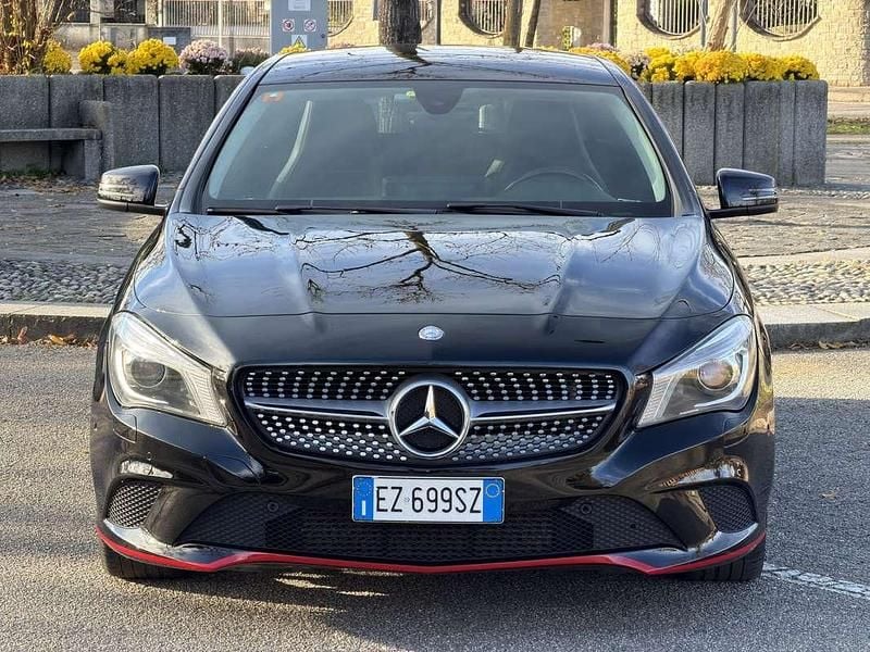 Usata Mercedes CLA220 Premium 177 CV (130 kW) 2015 Nero Berlina
