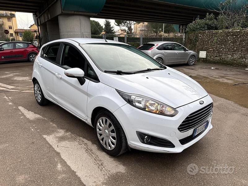 Usata Ford Fiesta Business Edition 75 CV (55 kW) 2016 Bianco Berlina