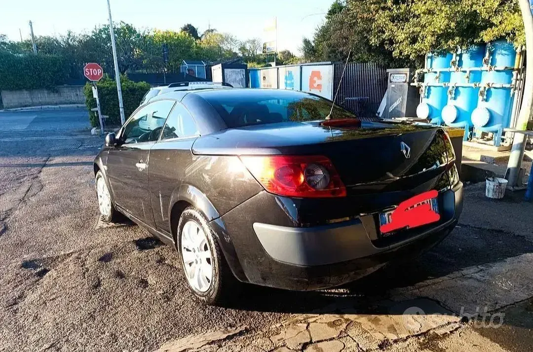 Usata Renault Mégane Cabriolet 120 CV (88 kW) 2006 Nero Cabrio
