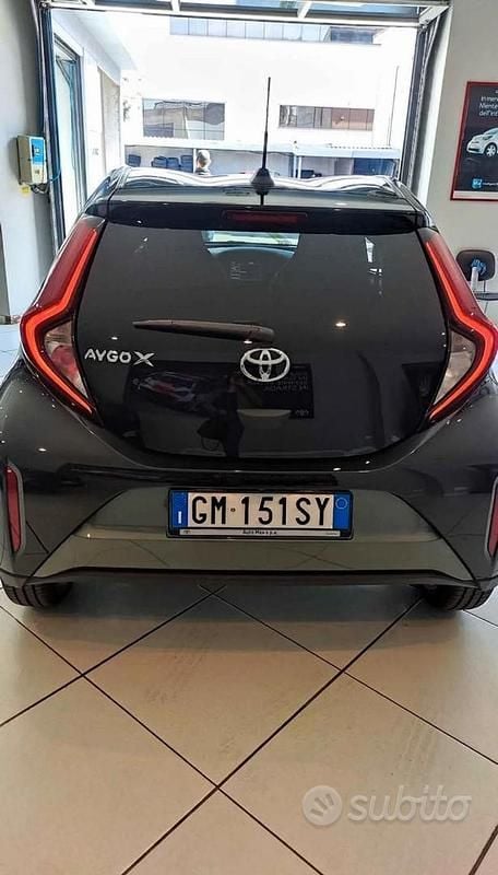 Usata Toyota Aygo X 72 CV (52 kW) 2023 Verde SUV