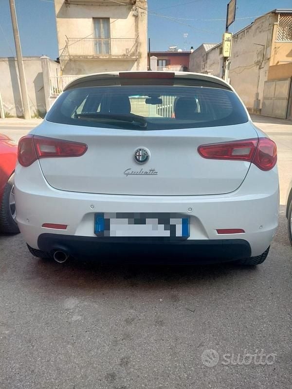 Usata Alfa Romeo Giulietta 120 CV (88 kW) 2016 Bianco Utilitaria