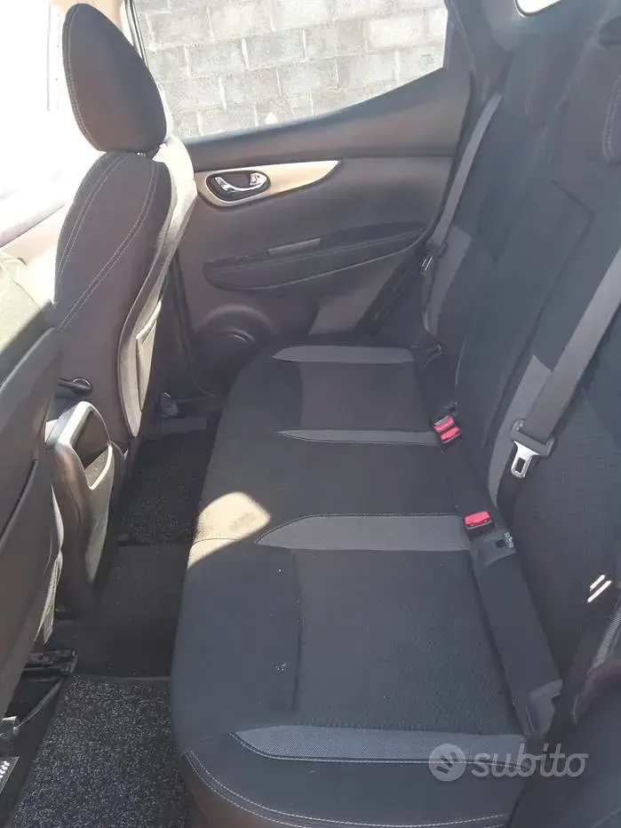Usata Nissan Qashqai 110 CV (80 kW) 2018 Grigio SUV