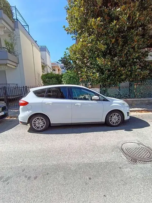 Usata Ford C-MAX Titanium 116 CV (85 kW) 2014 Monovolume