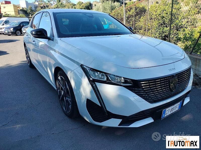 Bianco Usata 2024 Peugeot 308 Allure Tre volumi | 18.900 € (Super prezzo) - Immagine 1/4