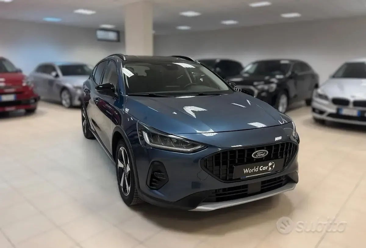 Usata Ford Focus Active 125 CV (91 kW) 2023 Bluazzurro Berlina