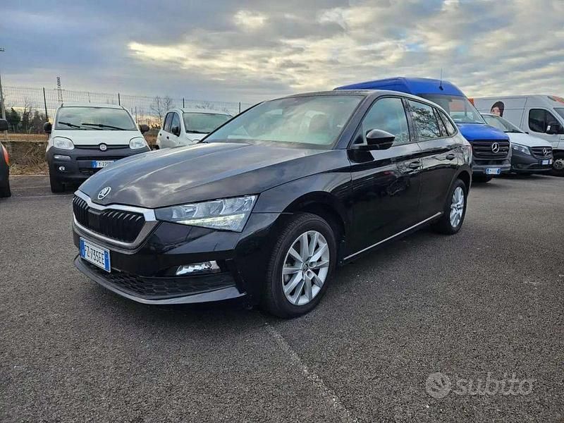 Usata Skoda Scala Ambition 116 CV (85 kW) 2020 Nero Utilitaria