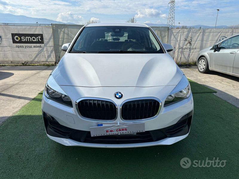 Usata BMW 216 Sport Line 116 CV (85 kW) 2019 Bianco Utilitaria
