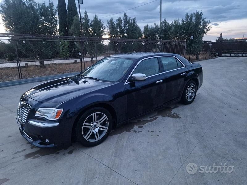 Usata Lancia Thema 190 CV (139 kW) 2013 Blu Berlina